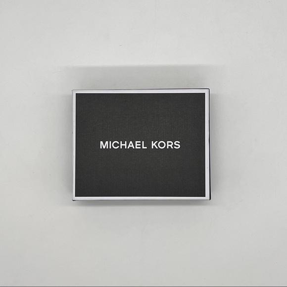 Michael Kors Greyson Logo Embossed Leather Billfold Men's Wallet - Picture 9 of 11